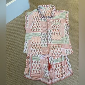 Laura Ashley floral shorts and short sleeve button up top pajama set‎ size large